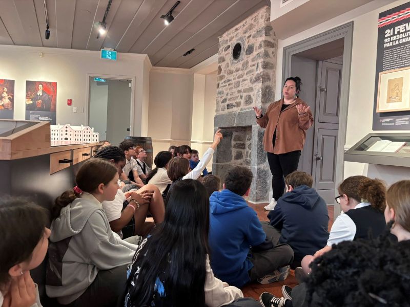 Élèves de l'école Sainte-Anne en visite à la Maison des Patriotes